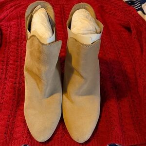 Steve Madden Camel Suede Ankle Booties, Size 10
